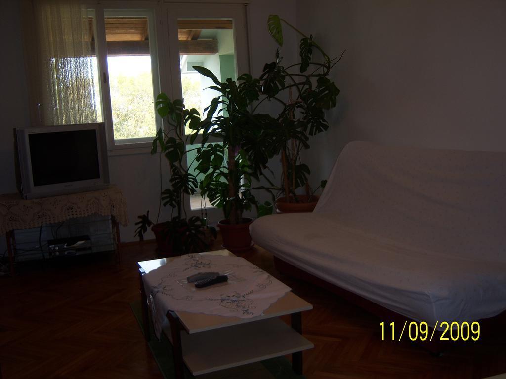 Apartments Cerin Fažana Quarto foto